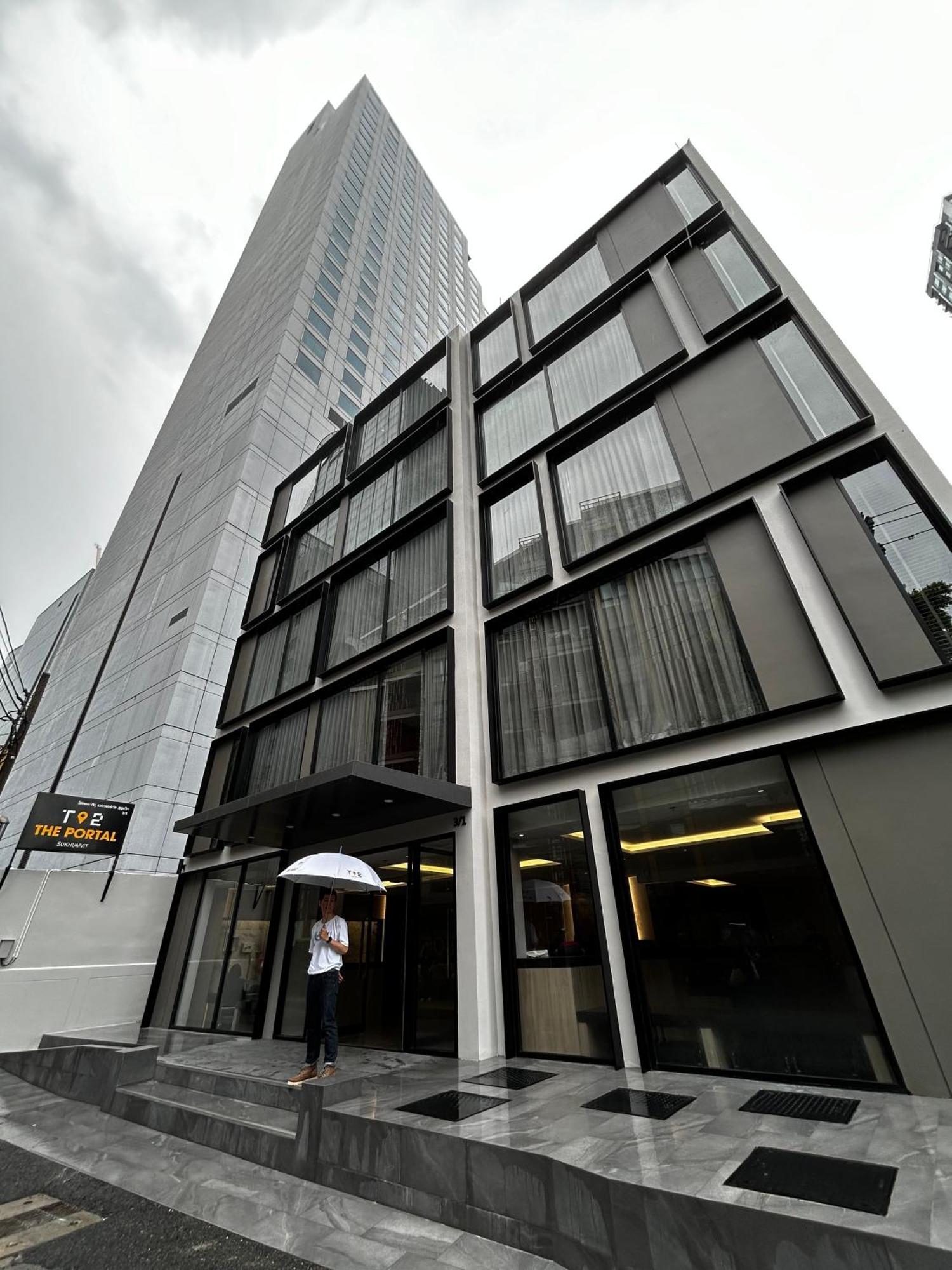 Отель T2 The Portal Sukhumvit Бангкок Экстерьер фото