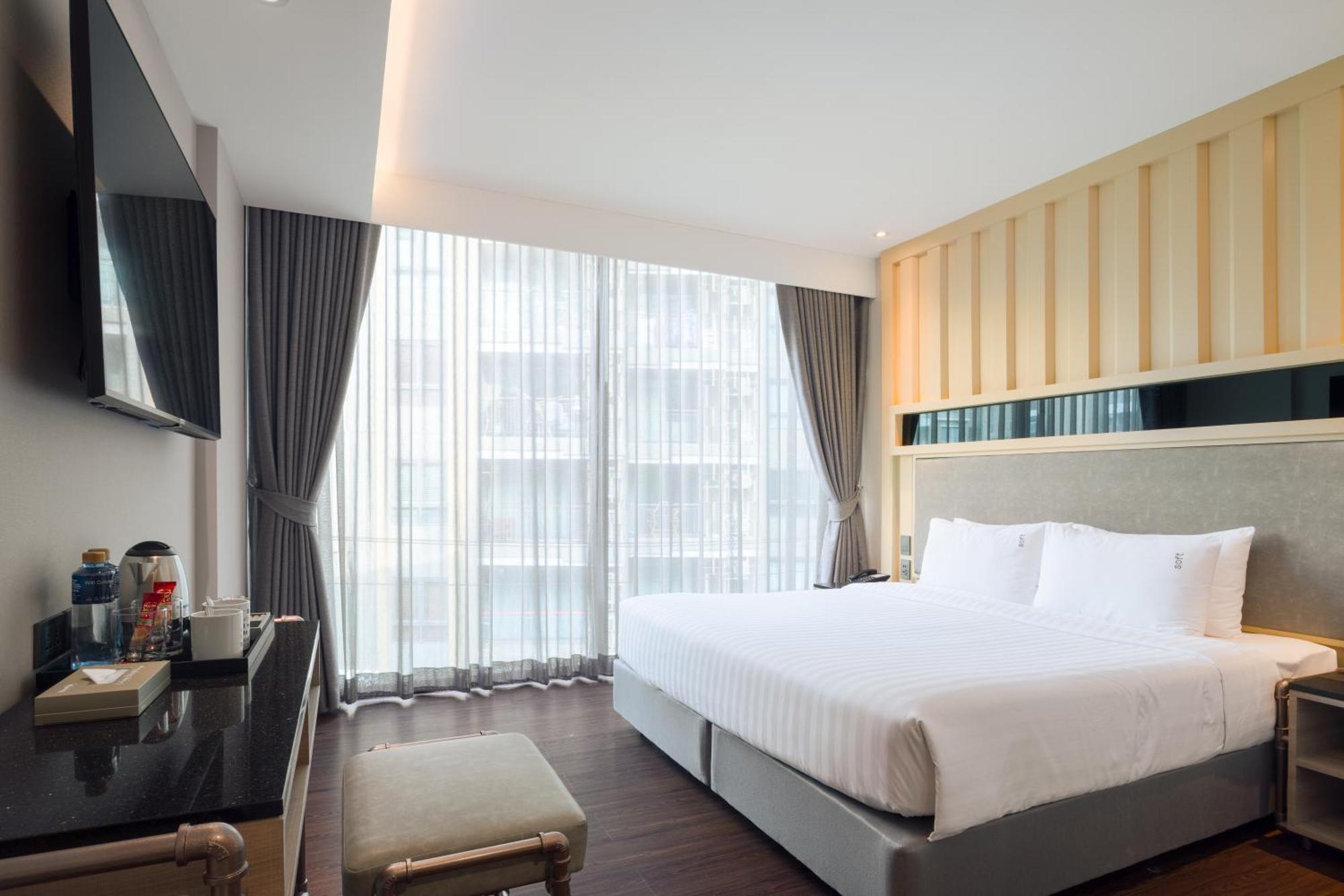 Отель T2 The Portal Sukhumvit Бангкок Экстерьер фото